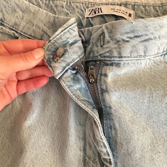 High Rise Waist Gold Button Straight Leg Jeans Denim Pants Sz Large - Picture 9 of 10